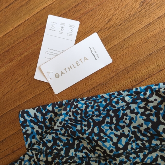 NWT Athleta Infinity Printed Dress - Picture 4 of 5